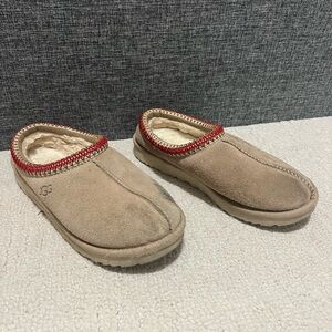 UGG Tasman Slippers